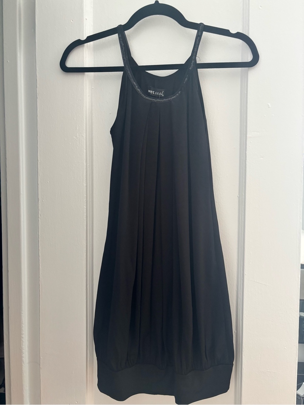 Women’s Black Sleeveless Pleated Tank Dress size small